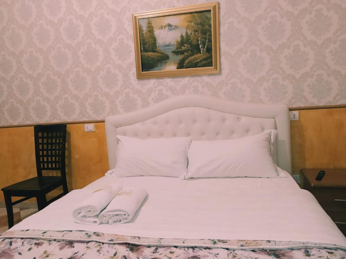 Cattaneo Accomodation - Rome — Photos 1